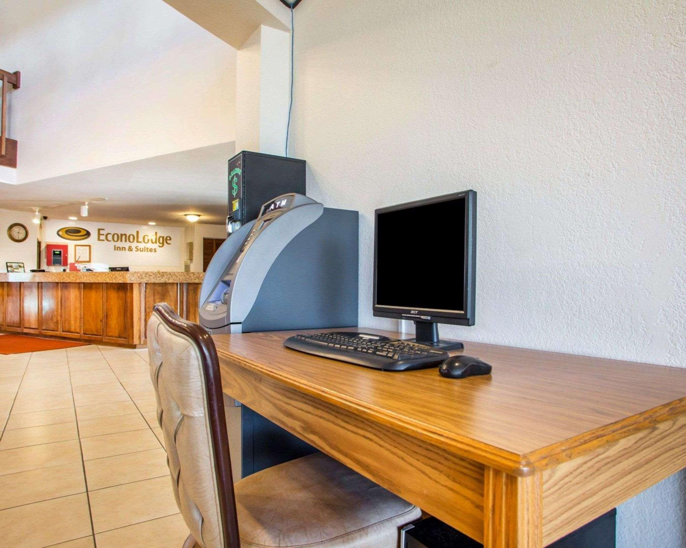 Hotel Econo Inn&suites Stevens Point