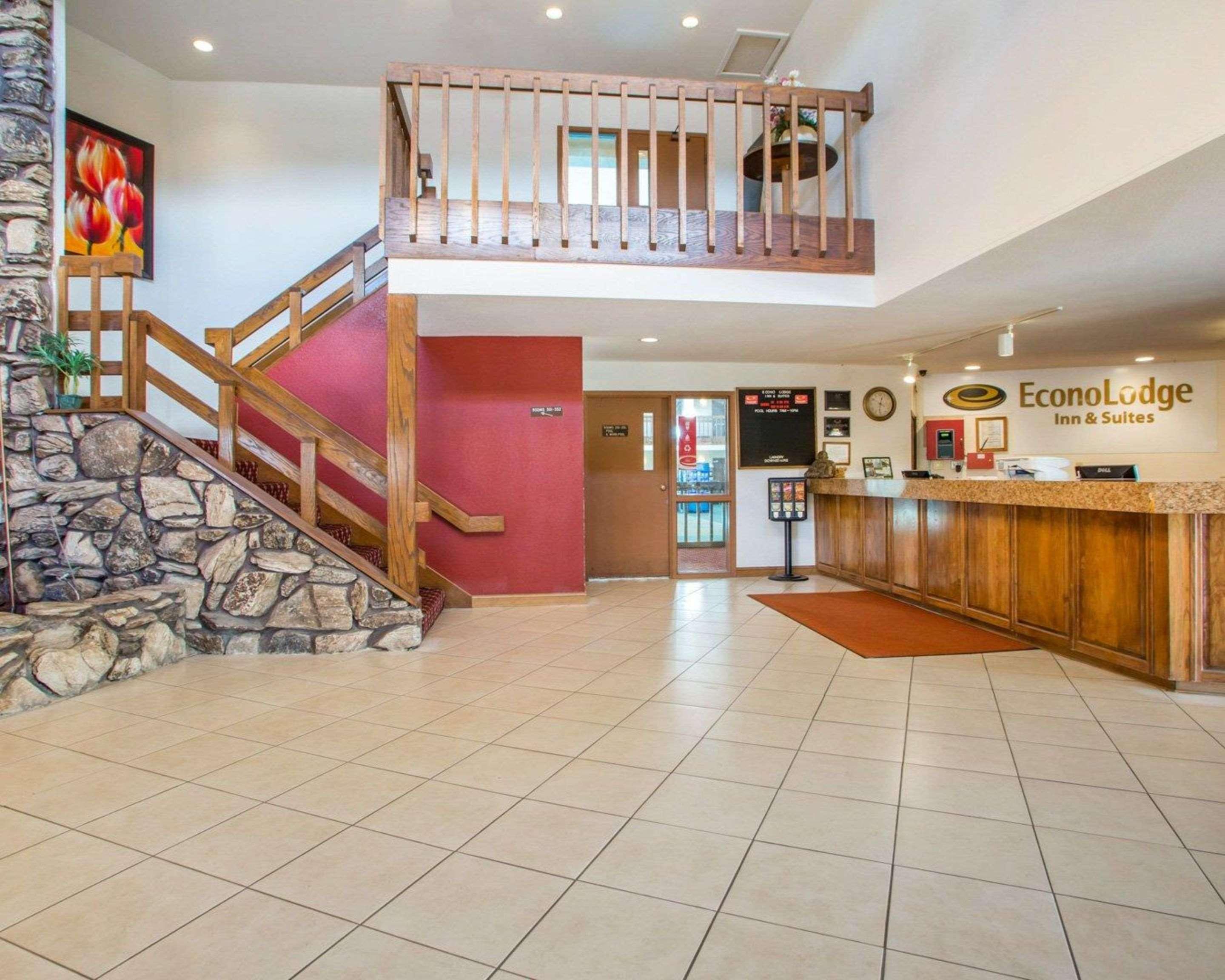 Econo Inn&suites Stevens Point